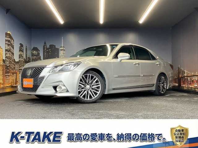 2013 Toyota Crown Athlete Series