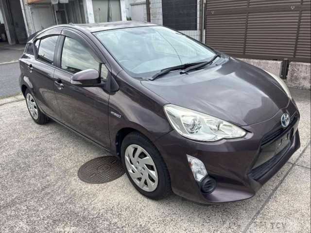 2015 Toyota AQUA
