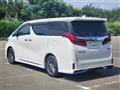 2023 Toyota Alphard Hybrid
