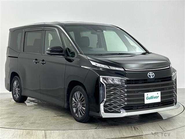 2023 Toyota Voxy