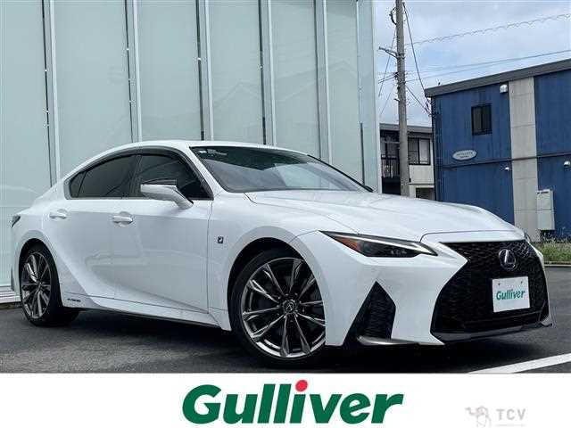 2021 Lexus IS