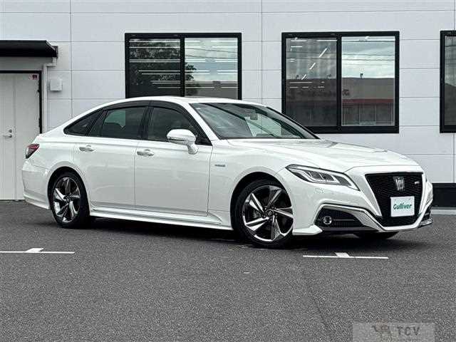 2018 Toyota Crown Hybrid