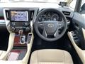 2015 Toyota Alphard Hybrid