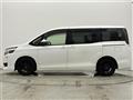 2016 Toyota Voxy