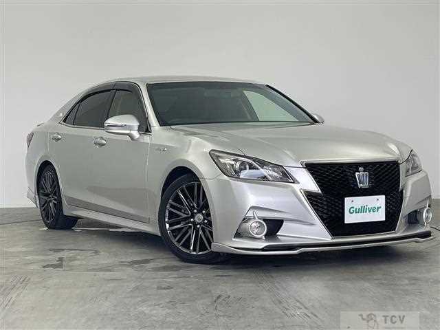 2014 Toyota Crown Hybrid