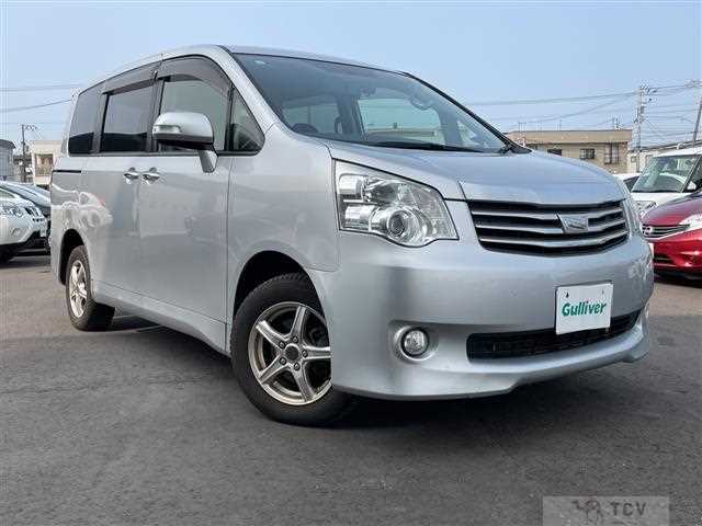 2013 Toyota Noah
