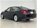 2013 Toyota Crown Hybrid