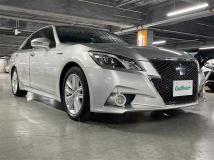 2014 Toyota Crown Hybrid