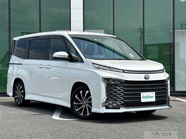 2023 Toyota Voxy