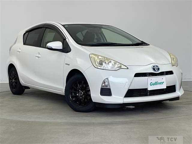 2013 Toyota AQUA