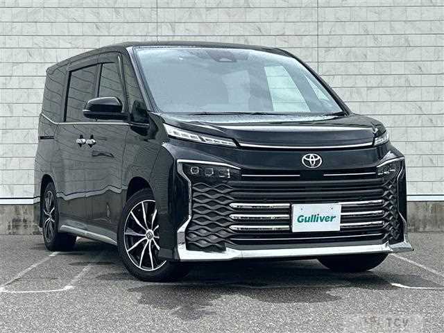 2022 Toyota Voxy