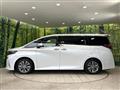 2023 Toyota Alphard Hybrid