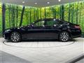 2019 Toyota Crown Hybrid