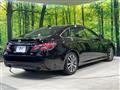 2019 Toyota Crown Hybrid