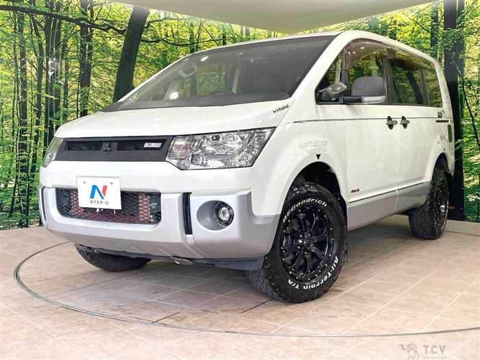 2013 Mitsubishi Delica D5