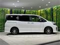 2017 Toyota Voxy