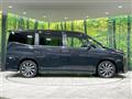 2025 Toyota Voxy
