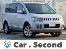 2012 Mitsubishi Delica D5