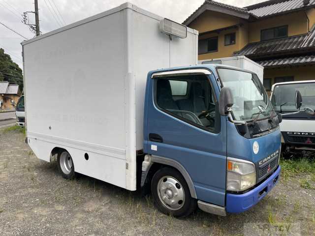 2003 Mitsubishi Canter