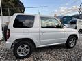 2009 Nissan KIX