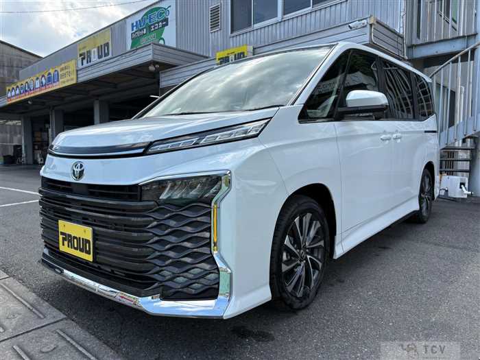 2025 Toyota Voxy