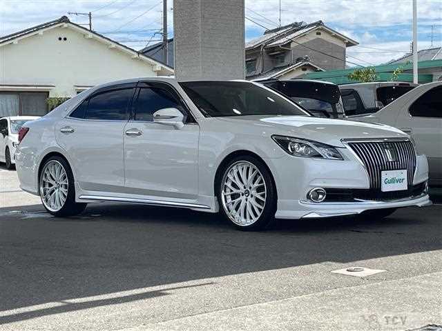 2013 Toyota Crown Majesta