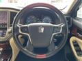 2013 Toyota Crown Majesta