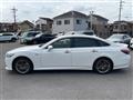 2018 Toyota Crown Hybrid
