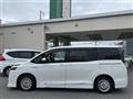 2016 Toyota Voxy