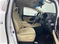 2016 Toyota Alphard Hybrid