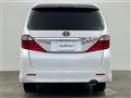 2013 Toyota Alphard