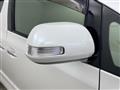 2013 Toyota Alphard