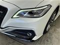 2018 Toyota Crown Hybrid