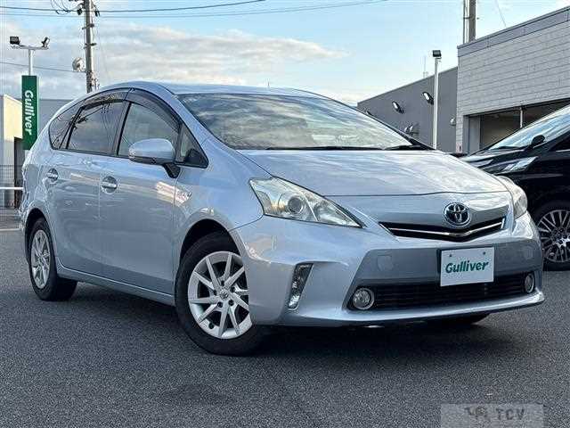 2011 Toyota PRIUS α