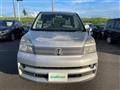 2006 Toyota Voxy