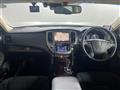 2018 Toyota Crown Hybrid