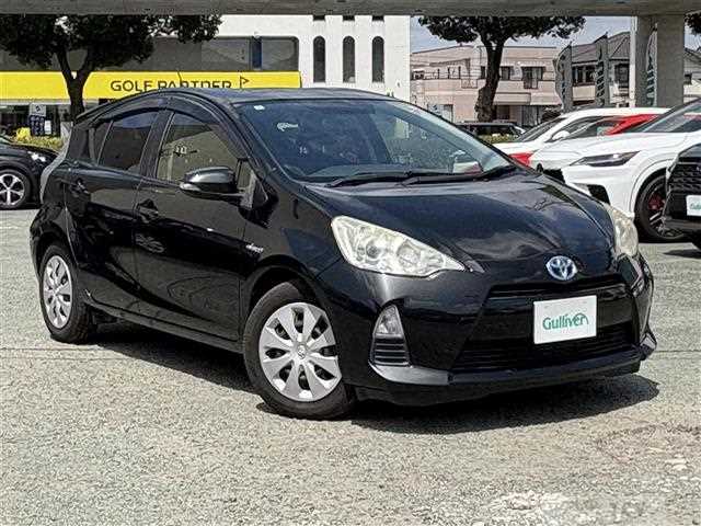 2013 Toyota AQUA
