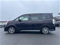2013 Toyota Voxy