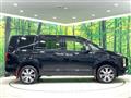 2022 Mitsubishi Delica D5