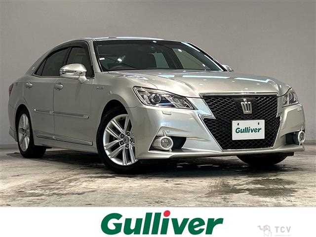 2013 Toyota Crown Hybrid