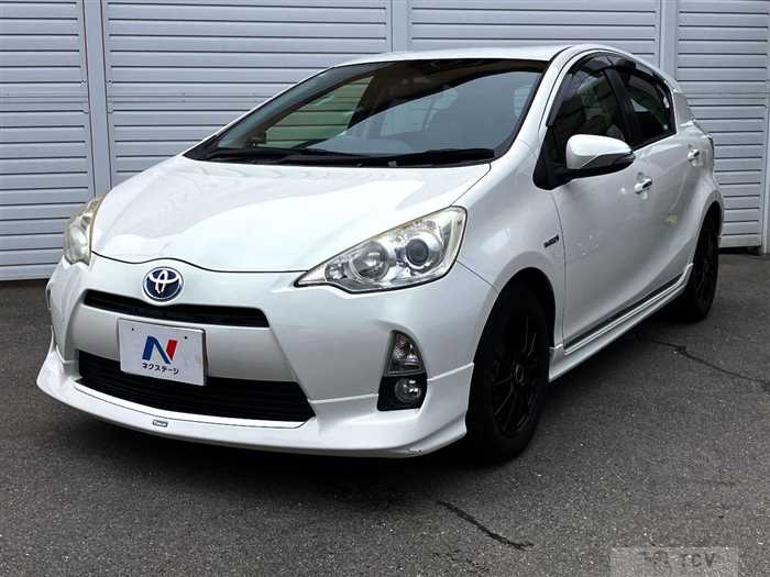 2013 Toyota AQUA