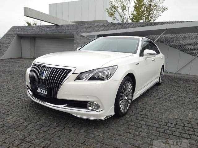 2014 Toyota Crown Majesta