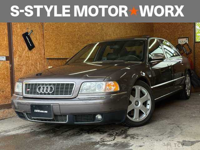 2004 Audi S8