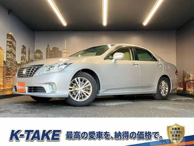 2013 Toyota Crown