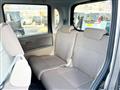 2011 Daihatsu Tanto