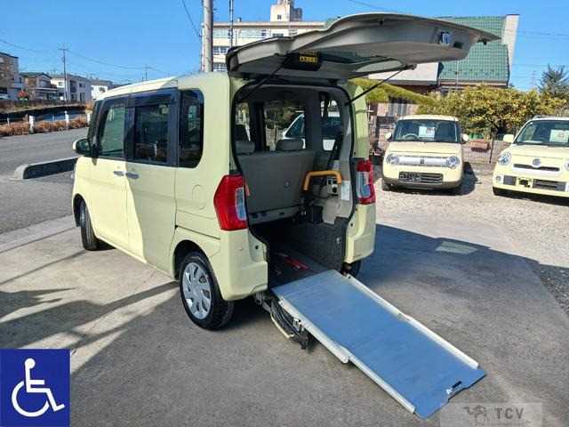 2018 Daihatsu Tanto