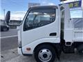 2017 Hino Dutro