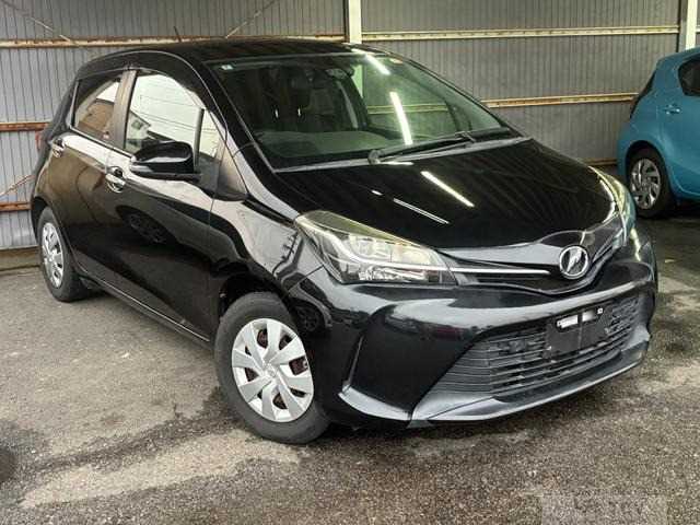 2016 Toyota Vitz