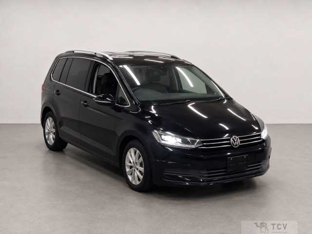 2017 Volkswagen Golf Touran