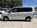 2008 Toyota Voxy